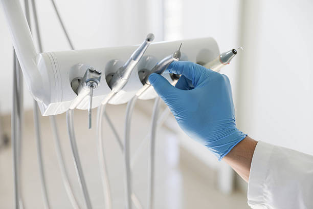 Professional Emergency Dentist technician working in Sharpsburg, PA